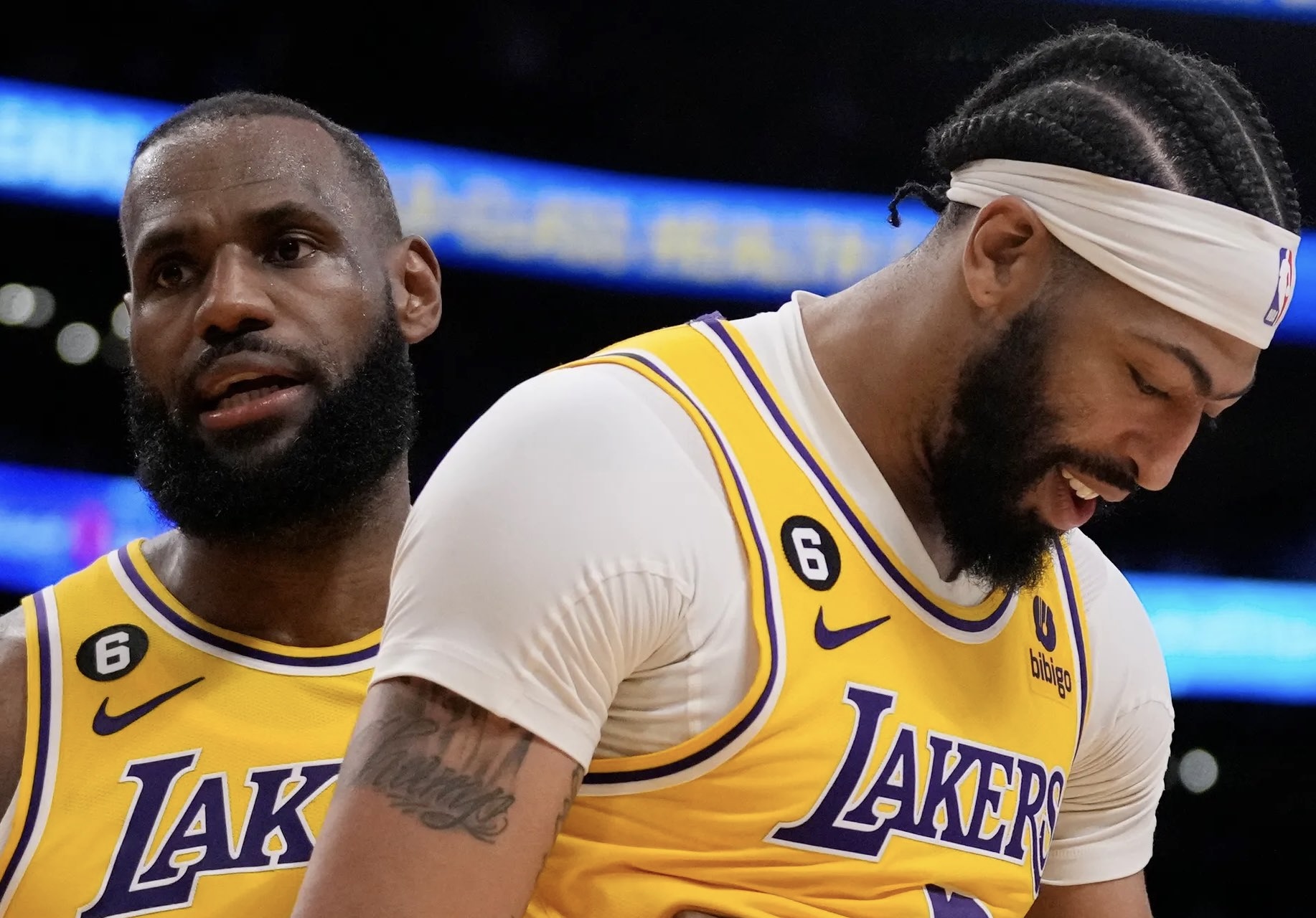 Anthony Davis' Contract Paves the Way for LeBron to Finish His Career As a Laker: Reports